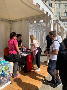 Predstavitev na Slofestu 2025; Vir: Občina Sežana